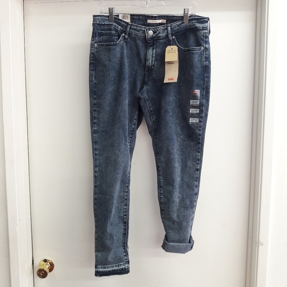 Levi's - Picture 1 of 2